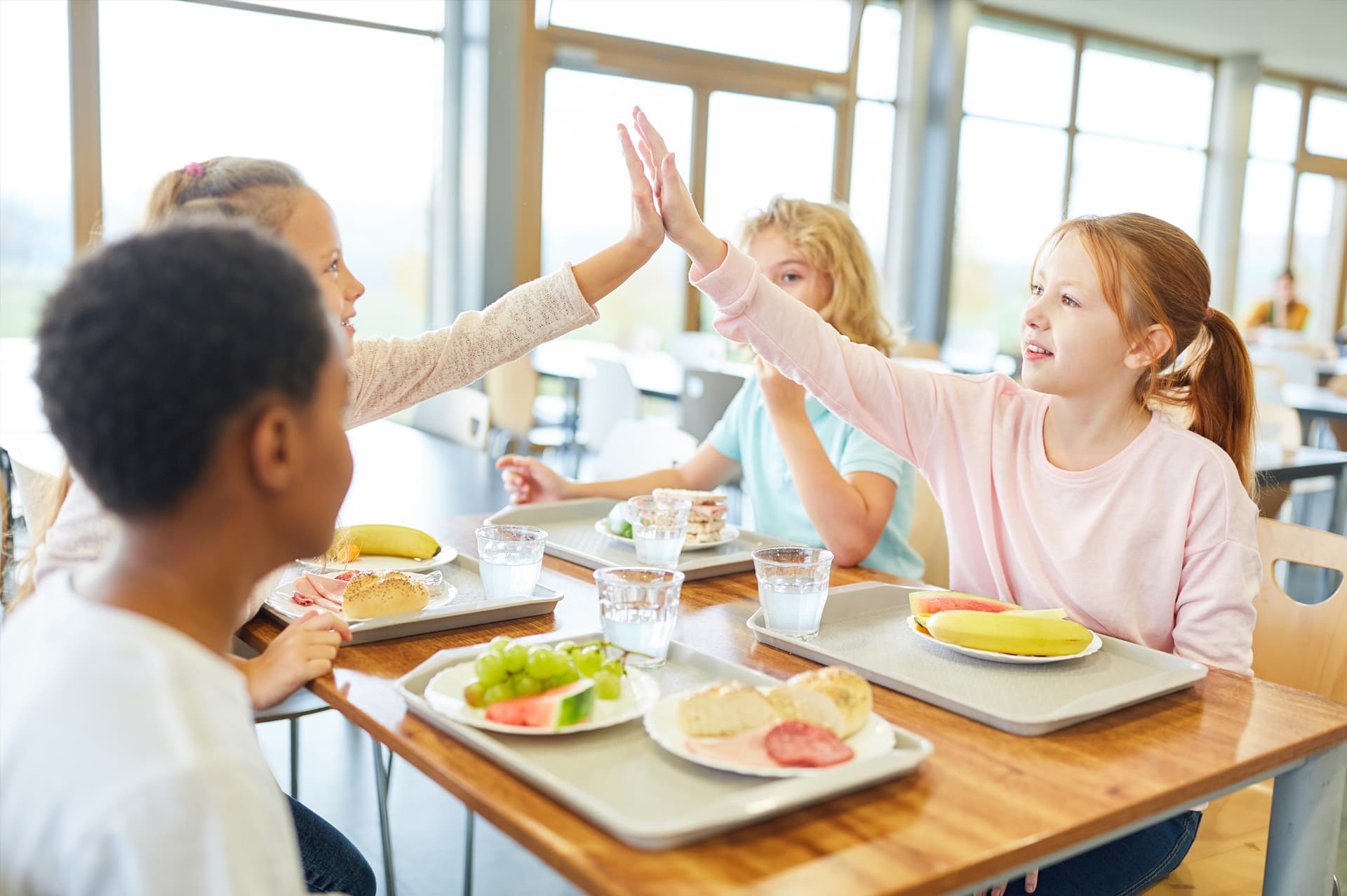 Nuestro restaurante en A Estrada colabora con comedores escolares
